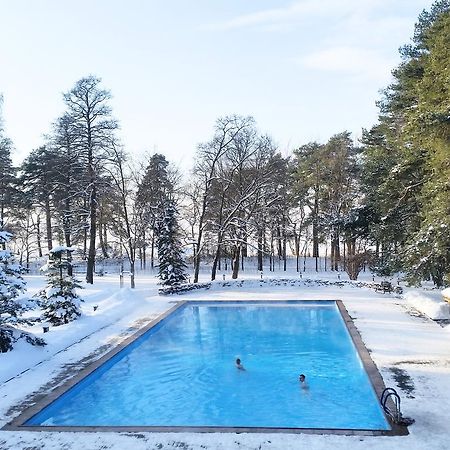 Skandinavia Country Club And Spa Sestroretsk Esterno foto